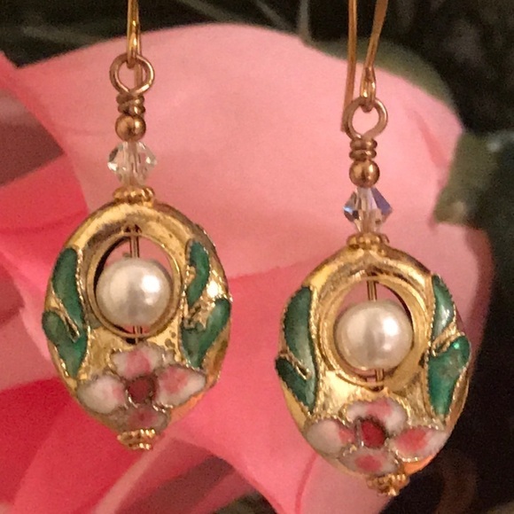 🔥ON SALE🔥3/$30🔥 💖 LA Design💖Handmade Earrings - Picture 1 of 6